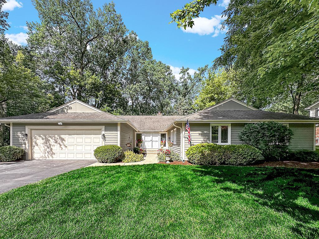 356 Windsor Ln - Property Image
