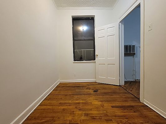 5th image of 2165 1st Ave APT 3
