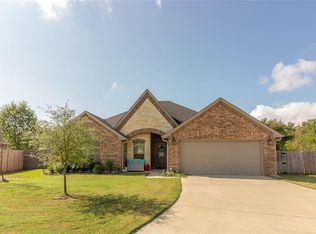 1627 Still Meadow Dr, Kaufman, TX 75142