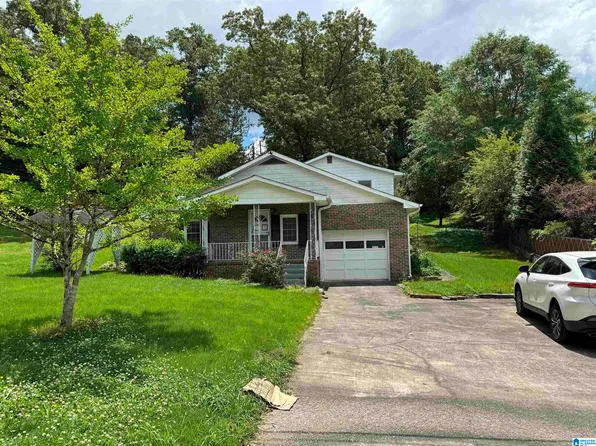 3573 Queenstown Rd, Trussville, AL 35173