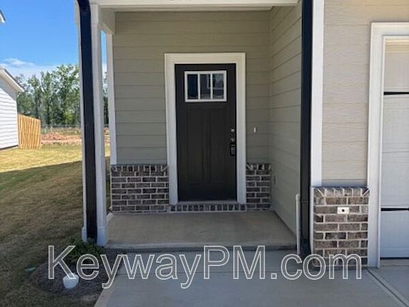 3rd image of 2044 Denmark Ave