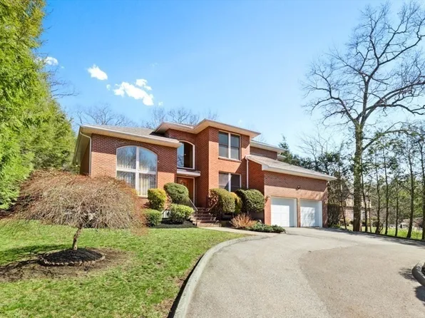 49 Forest St, Saugus, MA 01906