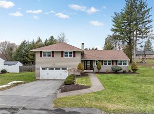 3 Wheatley Cir, Utica, NY 13501