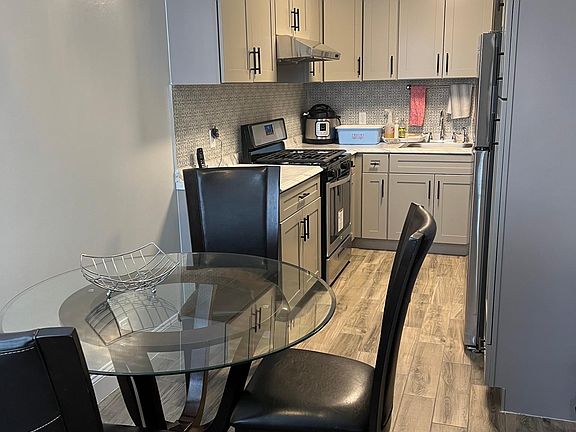 2nd image of 10219 Avenue N Floor 2