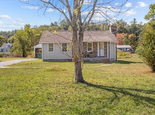 130 Fairground Dr, Waverly, TN 37185