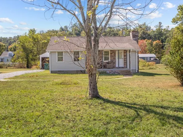 130 Fairground Dr, Waverly, TN 37185