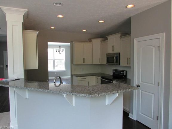 4th image of 3431 Stillwood Blvd
