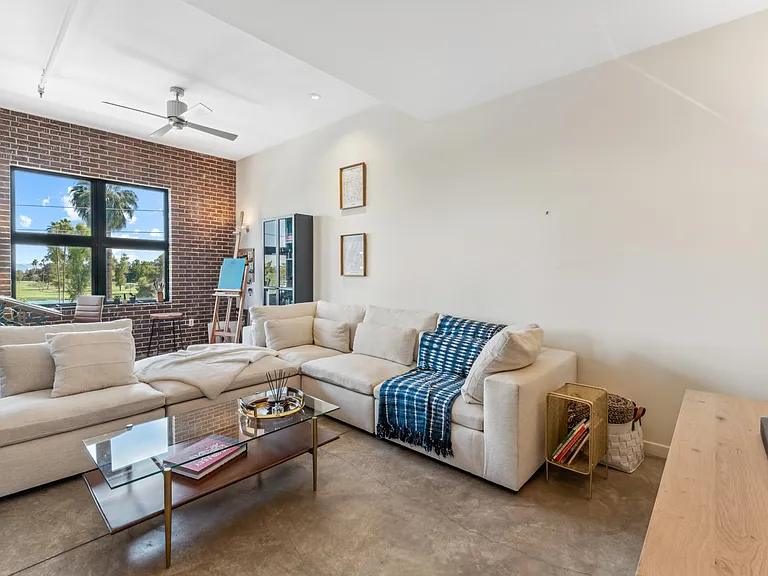 914 E Osborn Rd #303 — Photo 8