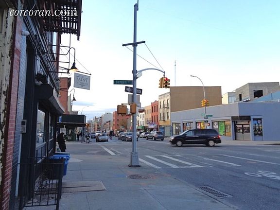 5th image of 662 Washington Ave #0