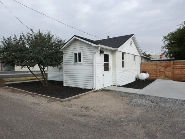 131 N Middleton St, Hazelton, ID 83335