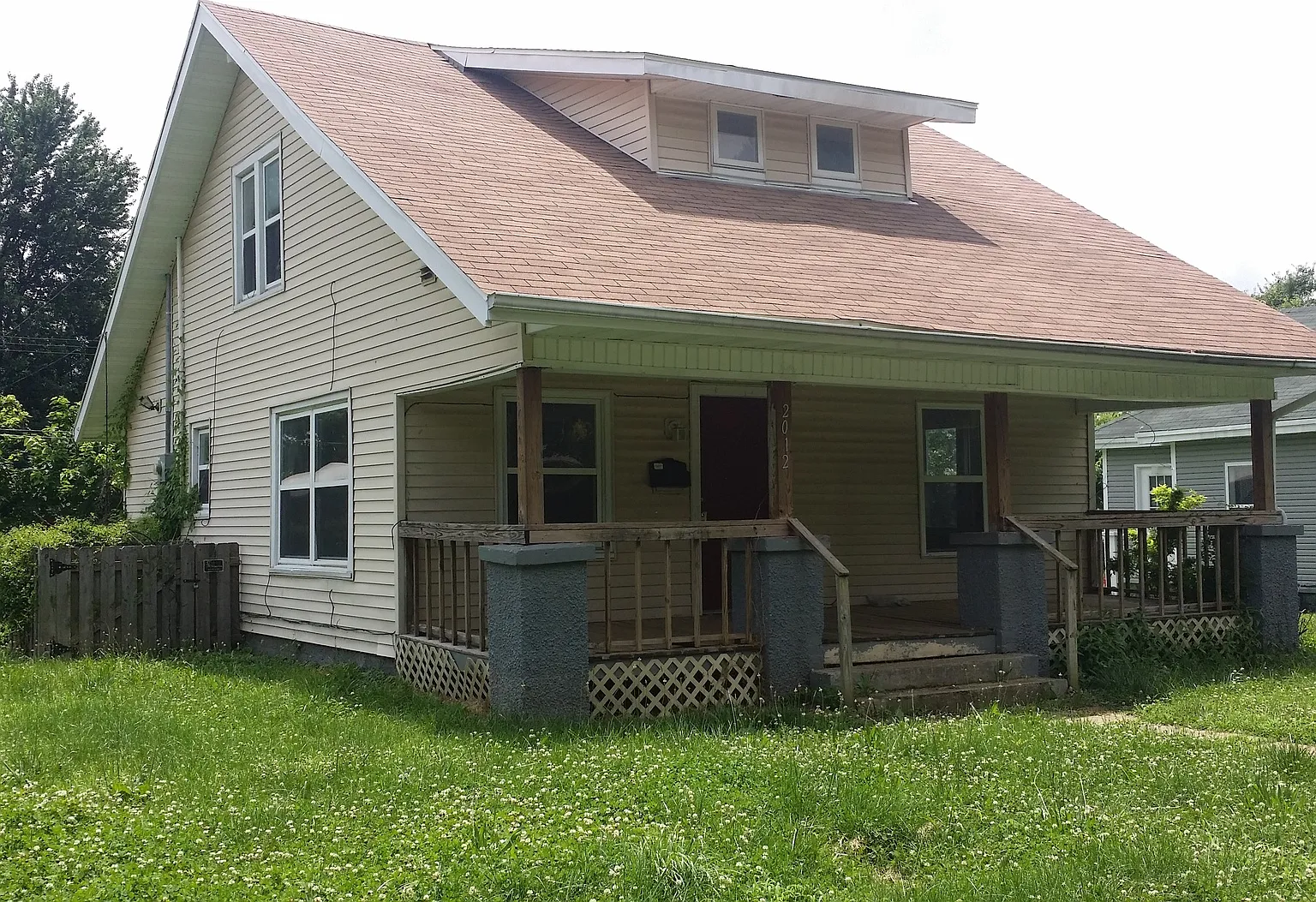 4 Bedroom 1 Bath Home - Ready For You! — Photo 1
