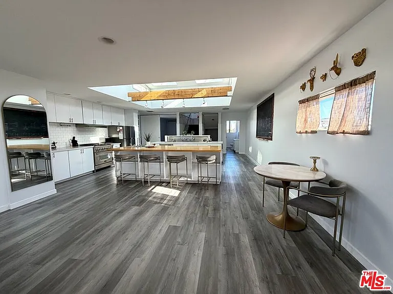 46 Rose Ave — Photo 20