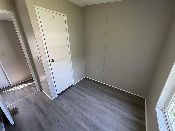4th image of 63 Colony Dr