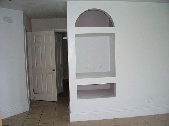 5th image of 10622 Gaylord Dr