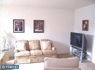 3302 Ebbtide Ln, Palmyra, NJ 08065