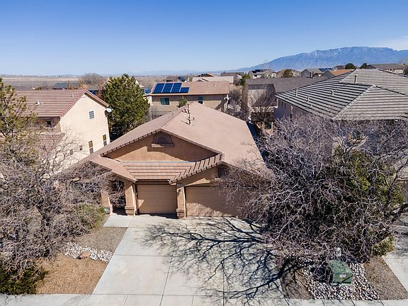 3rd image of 10504 Coyote Canyon Pl NW