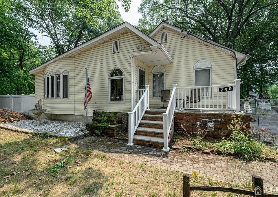240 Lloyd Rd, Matawan, NJ 07747 Zillow