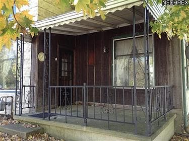 3rd image of 435 E Main St