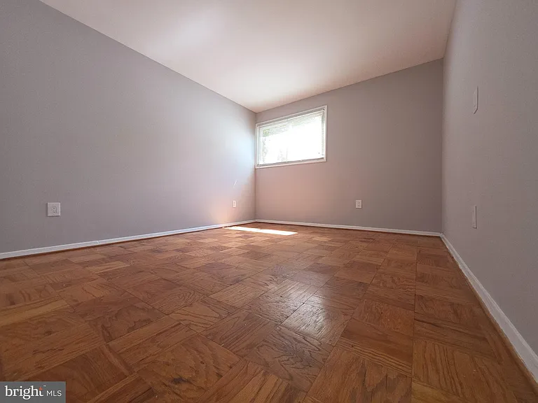 7316 Donnell Pl #B-2 — Photo 23