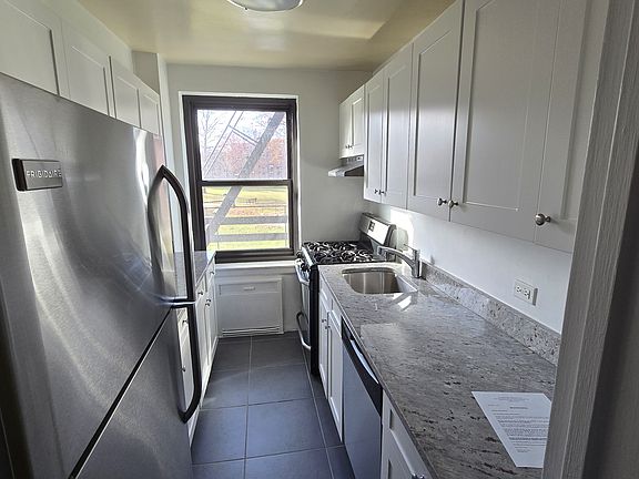 3rd image of 212-04 75th Ave #1N