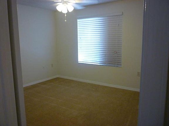 3rd image of 3101 Glenmoor Dr