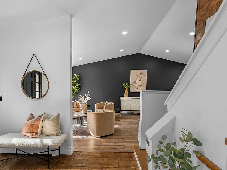 1619 Mar Dr — Photo 3