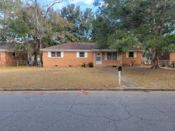 804 Colquitt Cir, Albany, GA 31707