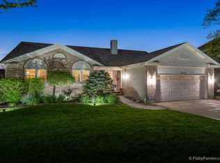 1610 Farmhill Dr, Algonquin, IL 60102