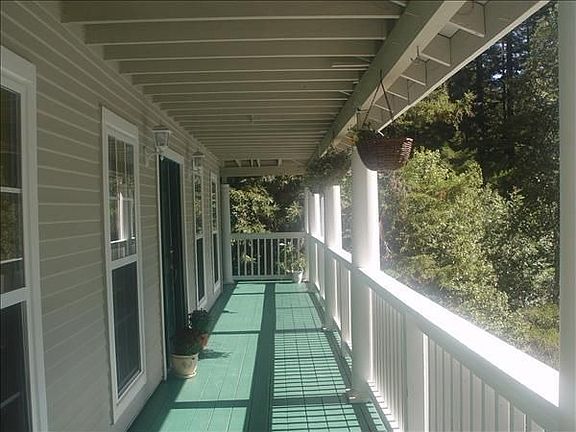 3rd image of 180 Larkin Ln