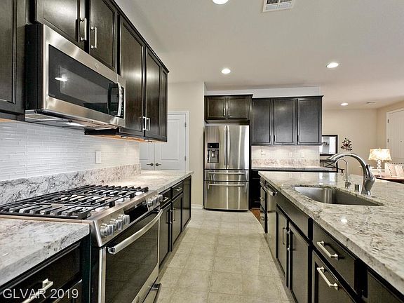 5th image of 808 Condor Creek Ct
