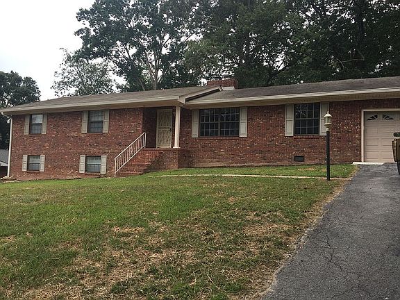 5th image of 3902 N Mission Oaks Dr