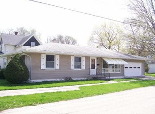 1 S Mulberry Ave, Mount Morris, IL 61054