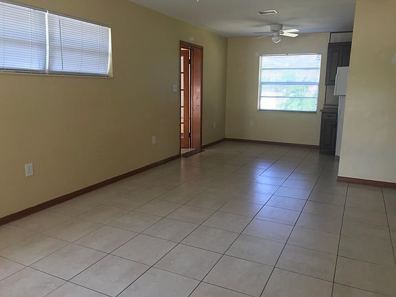 4th image of 10202 N Valle Dr