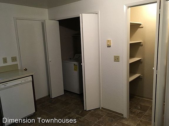 4th image of 539 37th St SE APT B