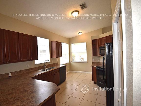5th image of 5221 SW 141st Ave