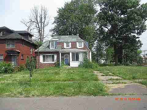 2208 Collingwood