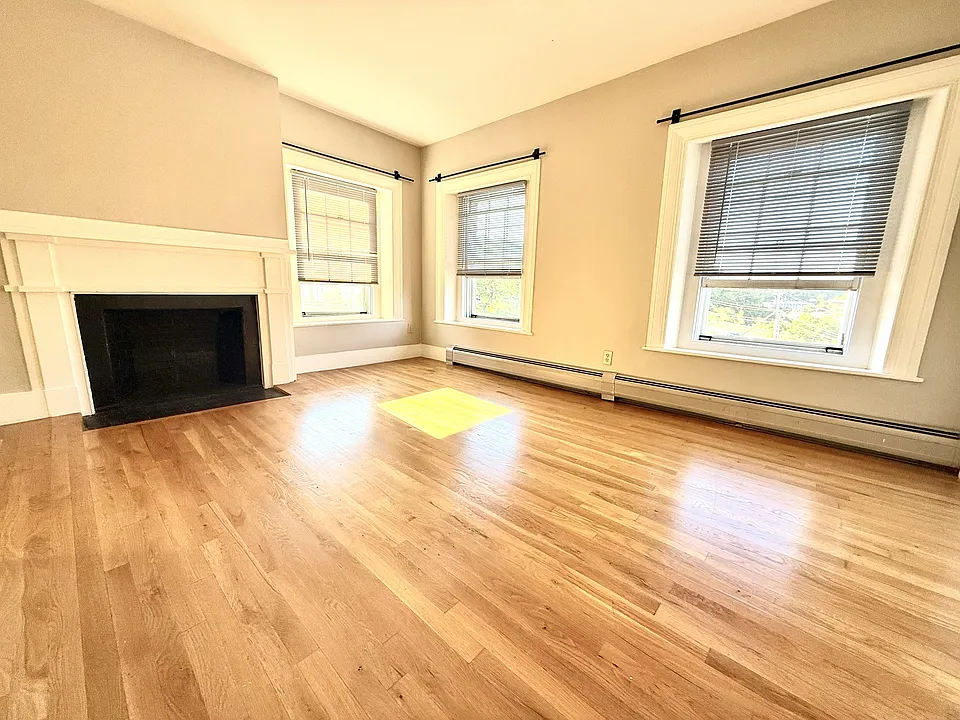 130 Hammond St #7