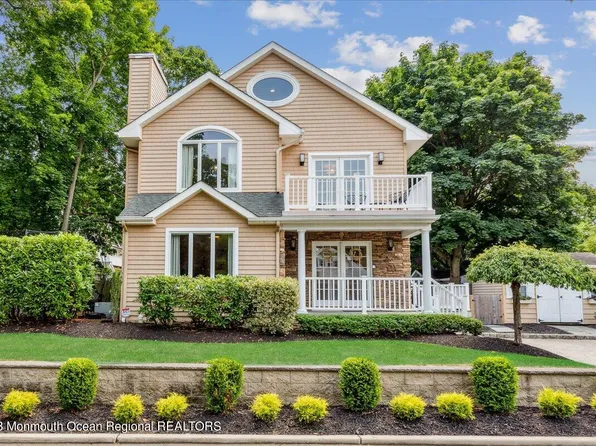 8 Ward Lane, Rumson, NJ 07760