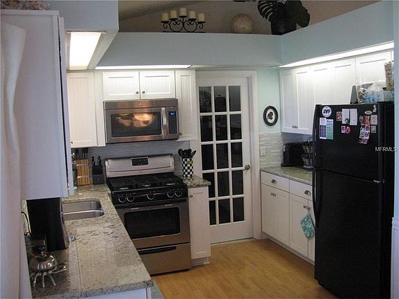 3rd image of 11808 Scotty Dr