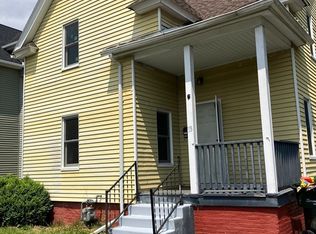 33 Cortland St, Springfield, MA 01109