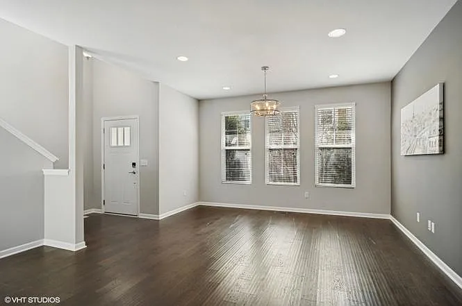 3 bed, 2.5 bath, 1753 sqft, $2,800 — Photo 4
