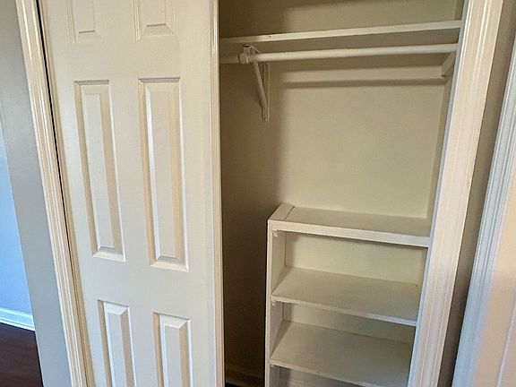 5th image of 2511 Caldwell Ave S APT 2