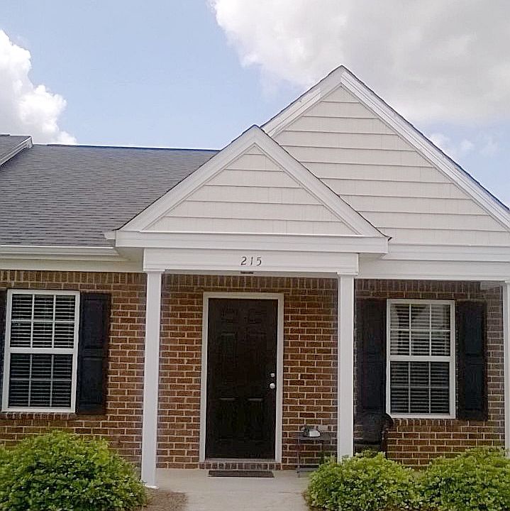 1st image of 215 Sunview Dr