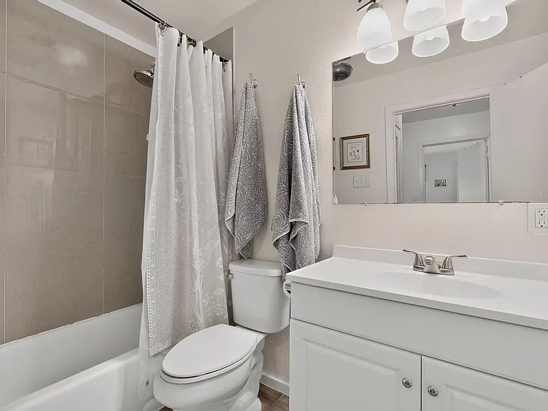2613 Ektom Dr #C — Photo 13