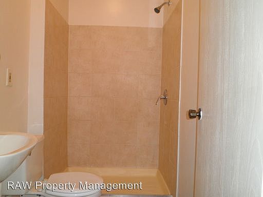 2nd image of 1011 Eliza St