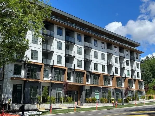 13969 96th Ave #309, Surrey, BC V3T 5H3