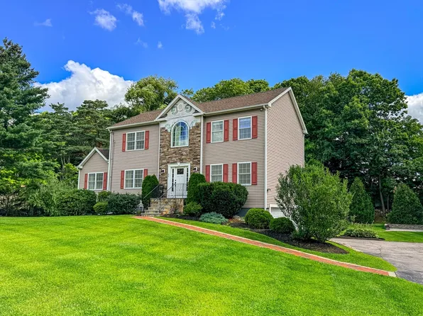 52 Phelps St, Marlborough, MA 01752