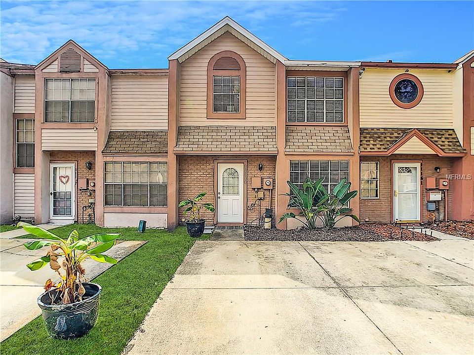 1st image of 11139 Essex Ridge Ct
