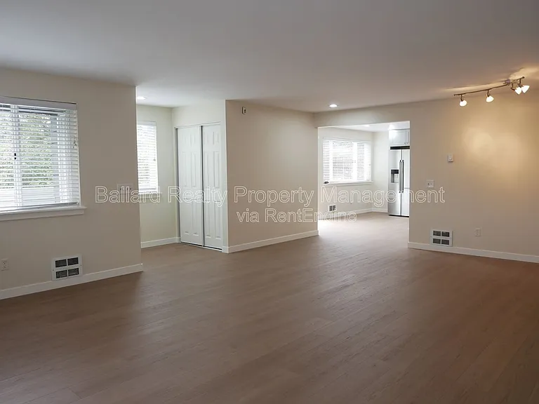 6116 22nd Ave NW #3 — Photo 8