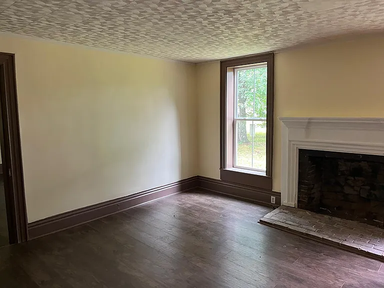 5018 Wilson Pike — Photo 3